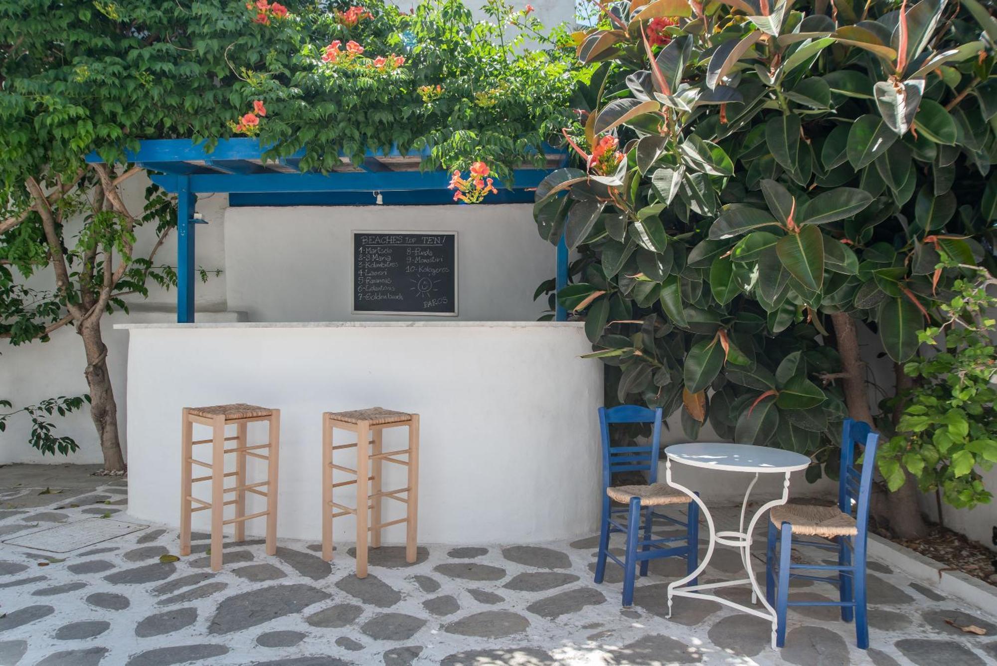 Adelfia Studios Páros Dış mekan fotoğraf