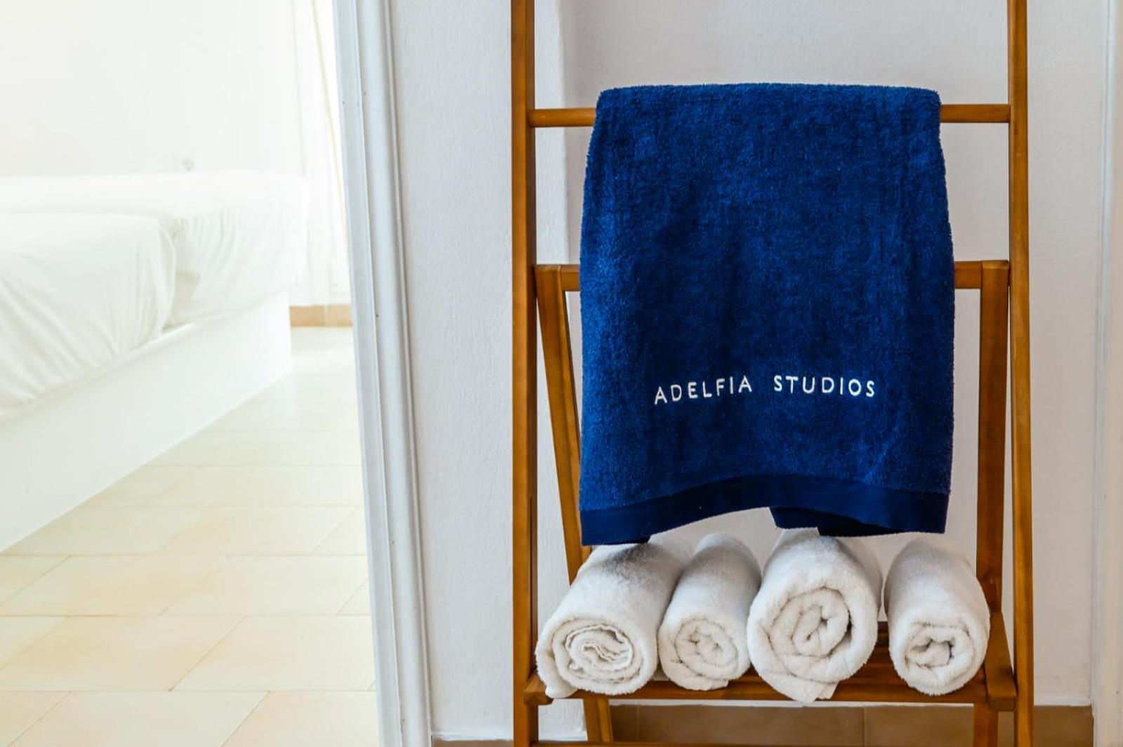Adelfia Studios Páros Dış mekan fotoğraf